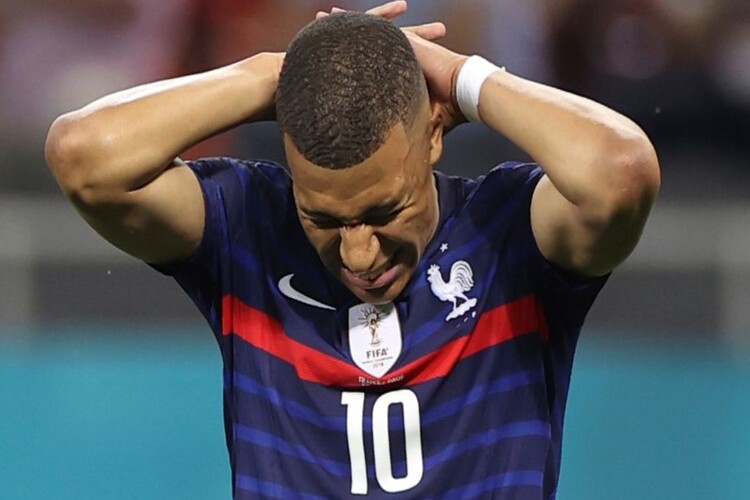 คำสาปของแชมป์ฟุตบอลโลก: ฝรั่งเศสจะยังคงครองตำแหน่งแชมป์ยาวจากยุโรปต่อไปในรอบแรกหรือไม่?